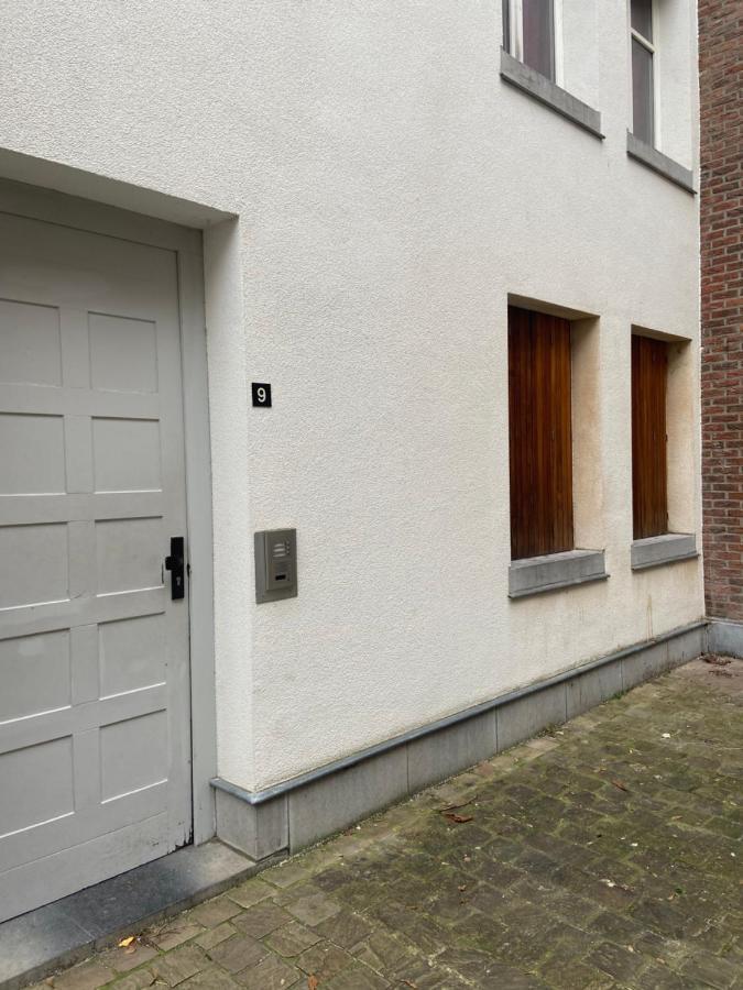 Le Refuge Des Catulas Thuin Exterior photo